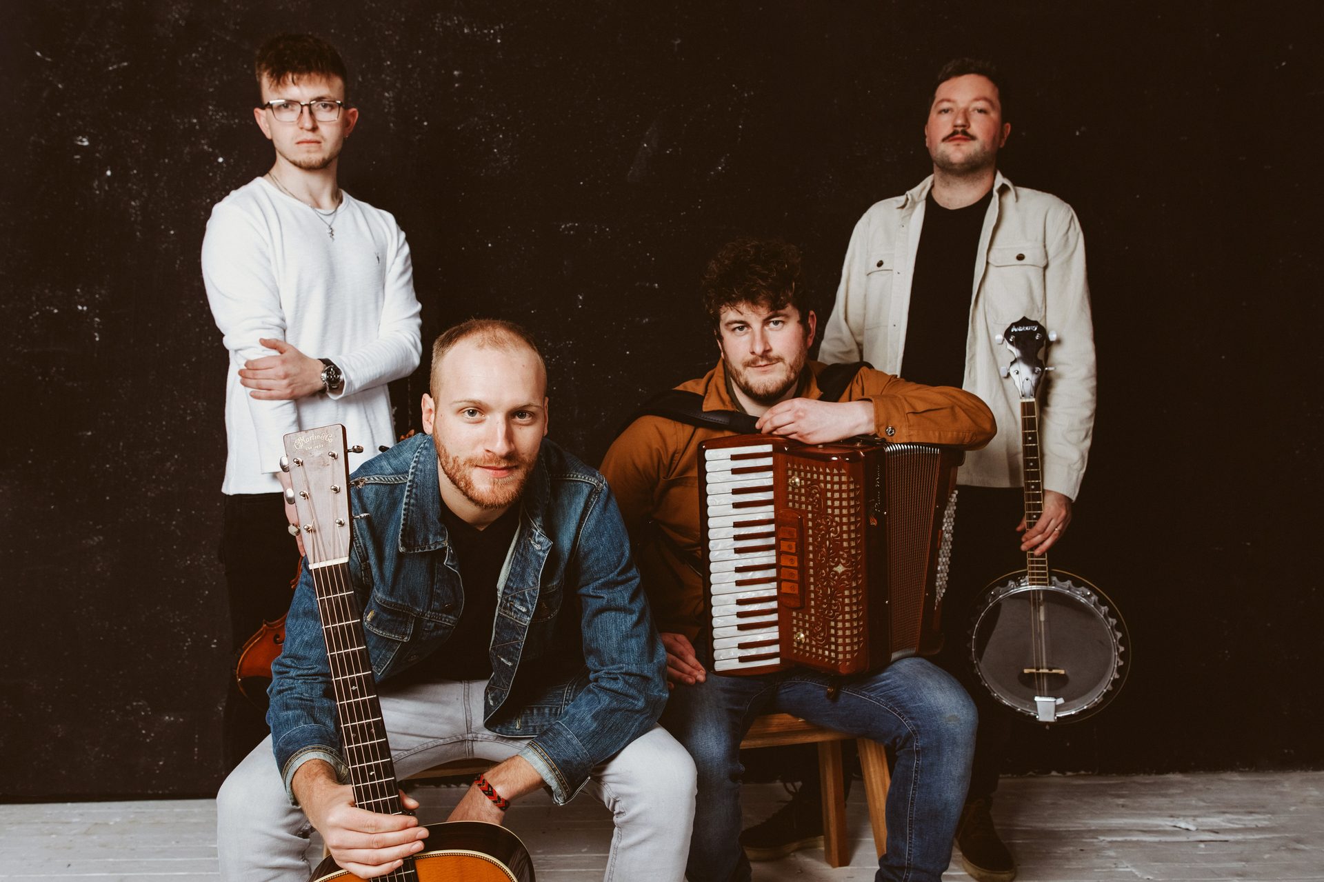 2027 04 07 Dallahan The bold horseman of Irish Trad B © Elly Lucas (HR)